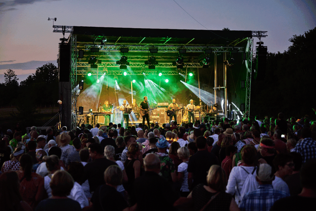 Lichtshow beim Sommerfest der Steinheimer Karnevalsgesellschaft